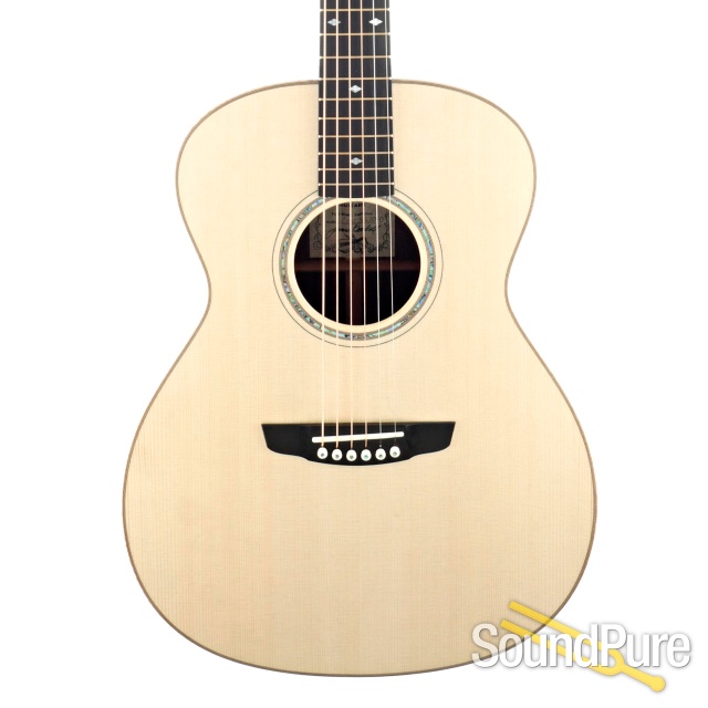 Goodall Grand Concert Short Scale Guitar #7040 - Used — image 1