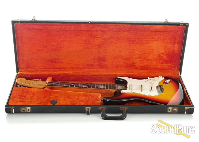 Fender 1966 Stratocaster 3-Color Sunburst #166149 - Used — image 4