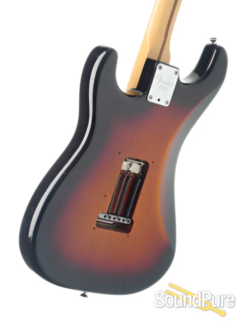 Fender American Stratocaster Guitar #US10207506 - Used — image 3