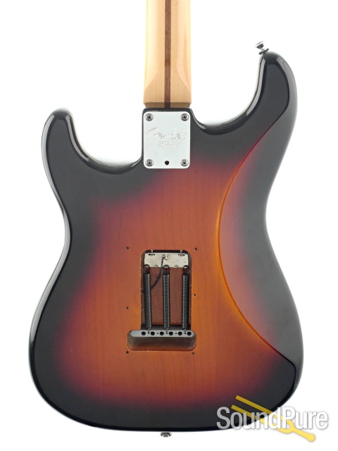 Fender American Stratocaster Guitar #US10207506 - Used — image 5
