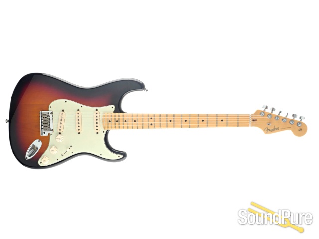 Fender American Stratocaster Guitar #US10207506 - Used — image 8