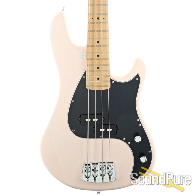 Sandberg California V Short Scale Shell Pink Bass #44950 — image 1