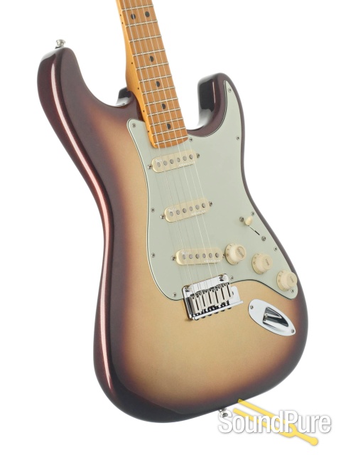 Fender AM Ultra Stratocaster Mocha Burst #US210095299 - Used — image 2