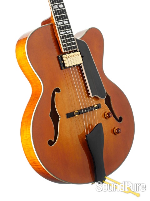 Eastman AR580CE-HB Honey Burst Archtop Guitar #L2300073 — image 2