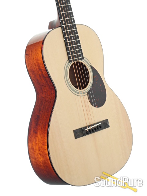 Eastman E10OO Adirondack/Mahogany Guitar #M2301186 — image 2