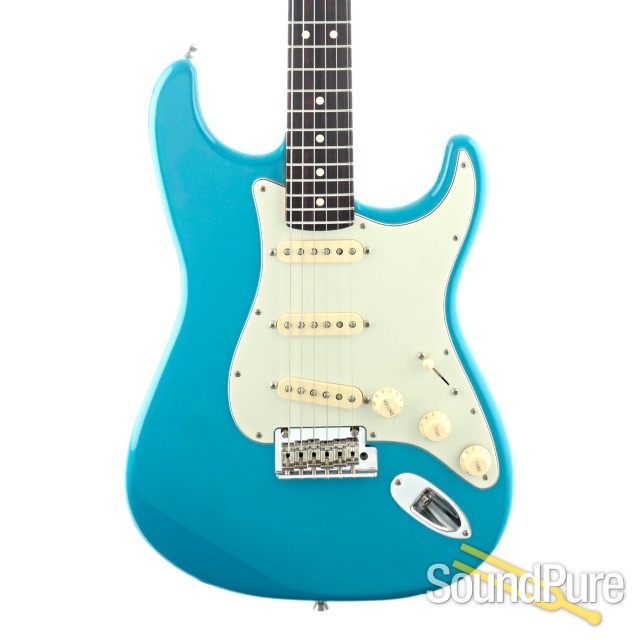 Fender AM Pro II Stratocaster Guitar #US22089991 - Used — image 1