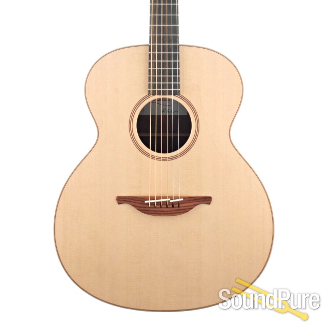 Lowden O-21 Sitka/Walnut Acoustic Guitar #27107