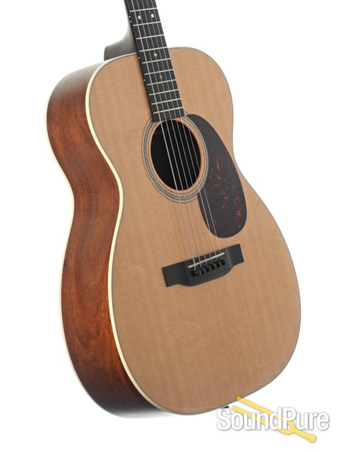 Martin 00-16e Acoustic Guitar #2473702 - Used — image 2