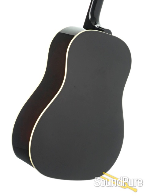 Gibson J-45 Sunburst Acoustic Guitar #20692085 - Used — image 3