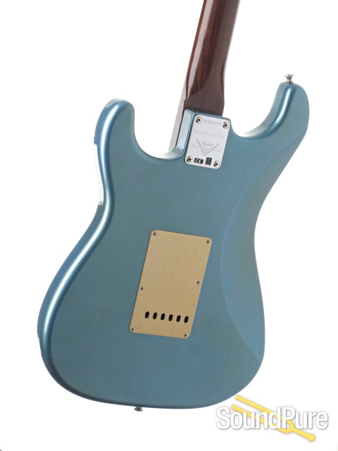 Fender CS Stratocaster Electric Guitar #CZ561275 - Used — image 2