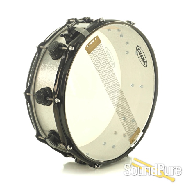 DW Collector's Series Aluminum Snare Drum 5.5x14 - Used — image 4