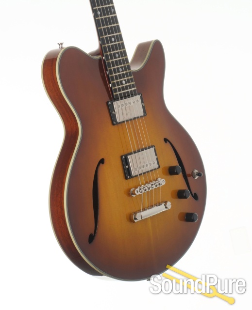 Eastman Romeo Semi-Hollow Electric Guitar #P2302175 — image 2