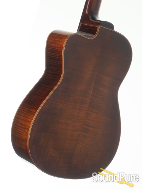 Eastman Cabaret-JB Nylon String Archtop #M2324238 — image 3