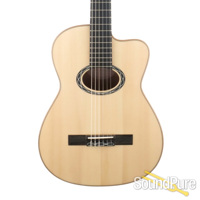Eastman Cabaret-JB Nylon String Archtop #M2324238 — image 1