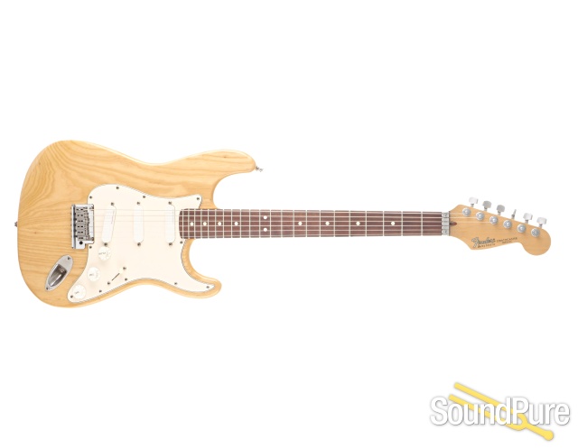 Fender '91 Deluxe Strat Plus Guitar #N1005918 - Used — image 8