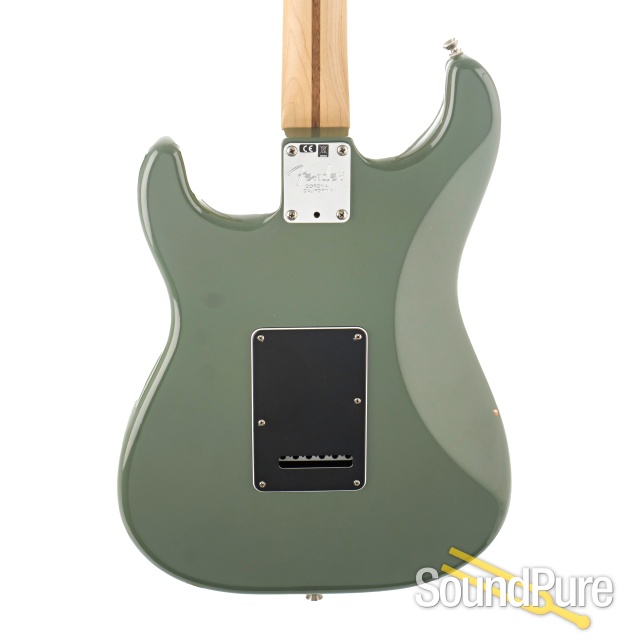 Fender Am Pro Stratocaster Guitar #US17115761 - Used — image 5