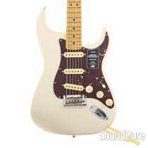 Fender American Pro II Stratocaster #US23045008 - Used Fender American Pro II Stratocaster #US23045008 - Used