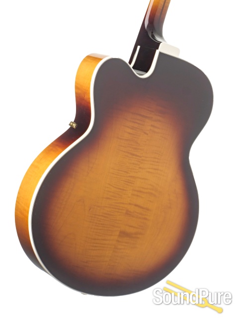 Campellone Deluxe 17" Archtop Guitar #5220618 - Used — image 3