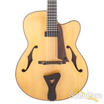 Comins Renaissance Archtop Guitar #0065 - Used Comins Renaissance Archtop Guitar #0065 - Used