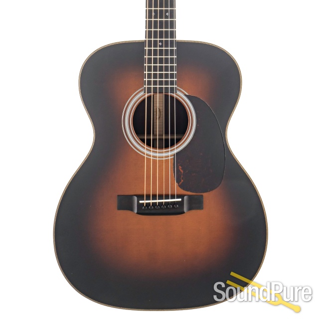 Martin 000-28 Sunburst Acoustic Guitar #2455061 - Used — image 1