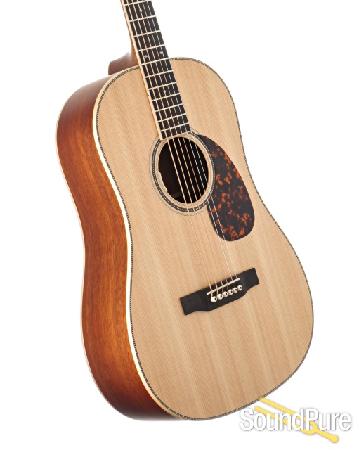 Larrivee BT-40 Baritone Acoustic Guitar #131026 - Used — image 2