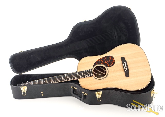 Larrivee BT-40 Baritone Acoustic Guitar #131026 - Used — image 6