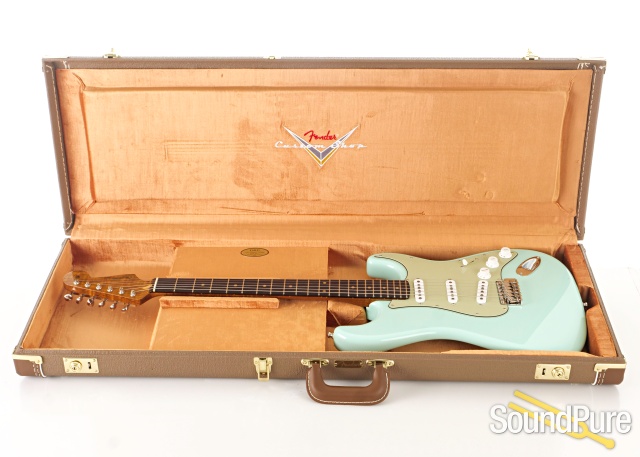 Fender CS GT11 NOS Stratocaster Guitar #R130668 - Used — image 6