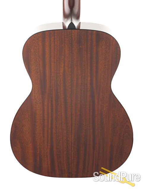 Bourgeois Touchstone OM Country Boy Guitar #T2401100 — image 4