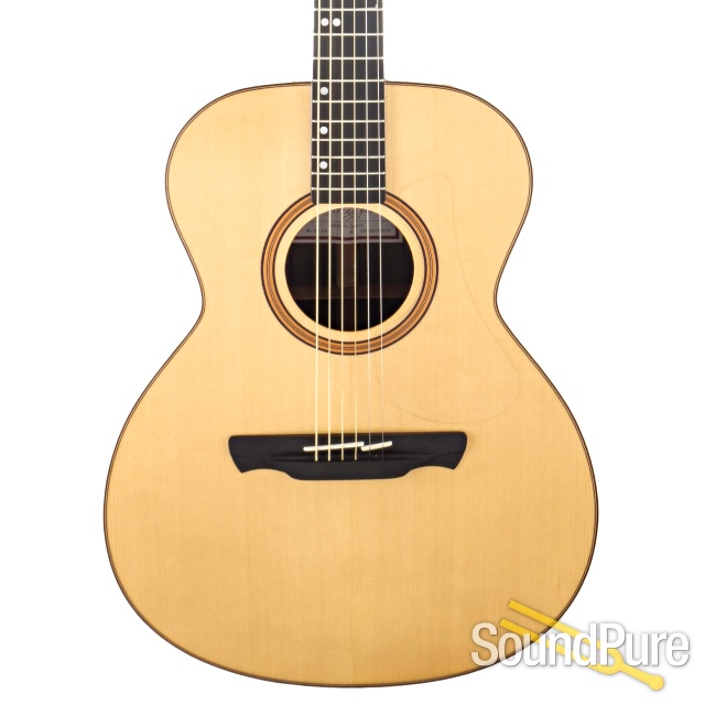 Alhambra A-3/A-8 Acoustic Guitar #181000760171 - Used — image 1