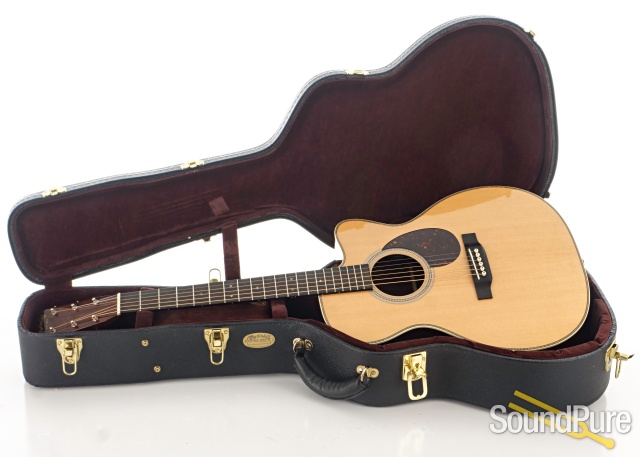 Martin OM-28 Cutaway Custom Acoustic Guitar #2117901 - Used — image 6