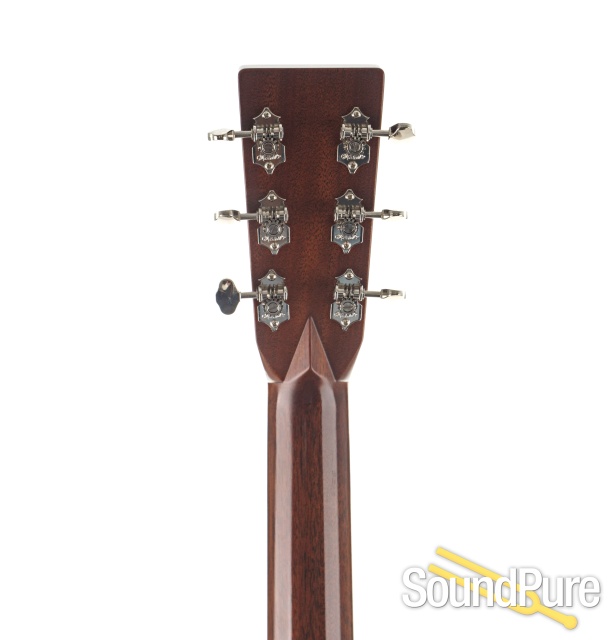 Martin OM-28 Cutaway Custom Acoustic Guitar #2117901 - Used — image 7