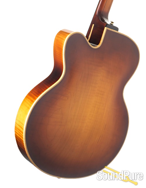 Buscarino Artisan 17" Archtop Guitar #B0641397 - Used — image 3