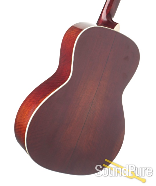 Eastman E10OOSS/V Adirondack/Mahogany Acoustic #M2350464 — image 3