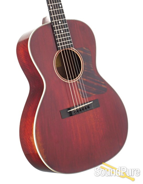 Eastman E10OOSS/V Adirondack/Mahogany Acoustic #M2350468 — image 2