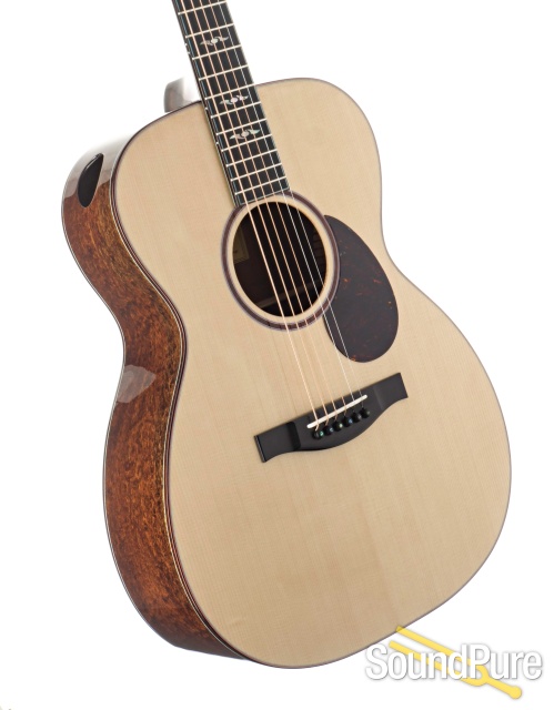 Eastman L-OM-QS Acoustic Guitar #M2403626 — image 2