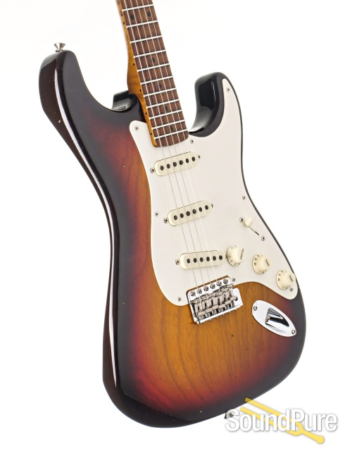 Fender CS Journeyman Closet Classic Strat #CZ563702 - Used — image 2