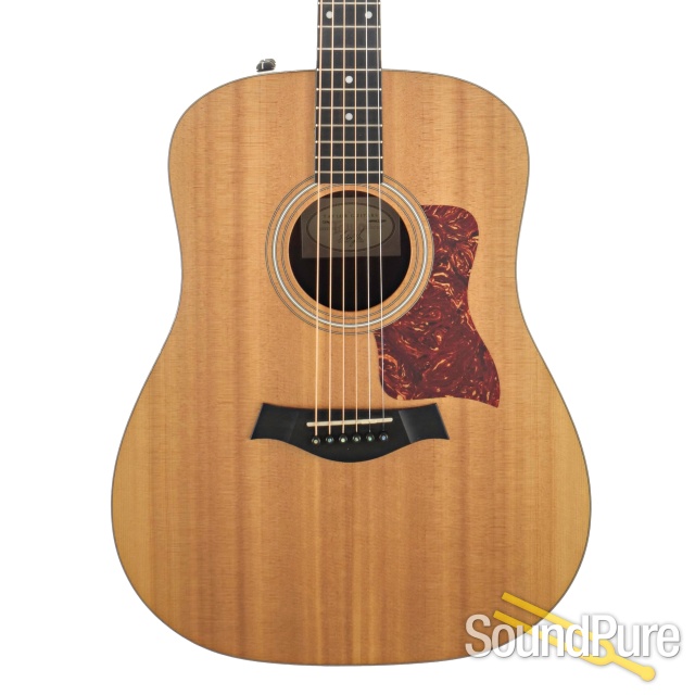Taylor 210e Acoustic Guitar #20090423209 - Used — image 1