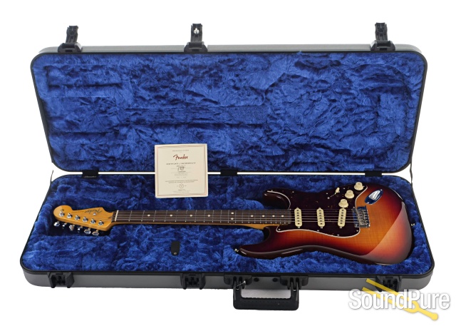 Fender 70th Ann. Strat Comet Burst Guitar #US23078353 - Used — image 6