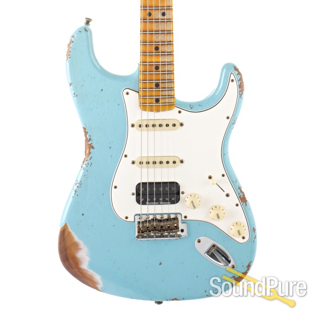 Fender Custom Shop '69 Relic Guitar #R117079 - Used — image 1