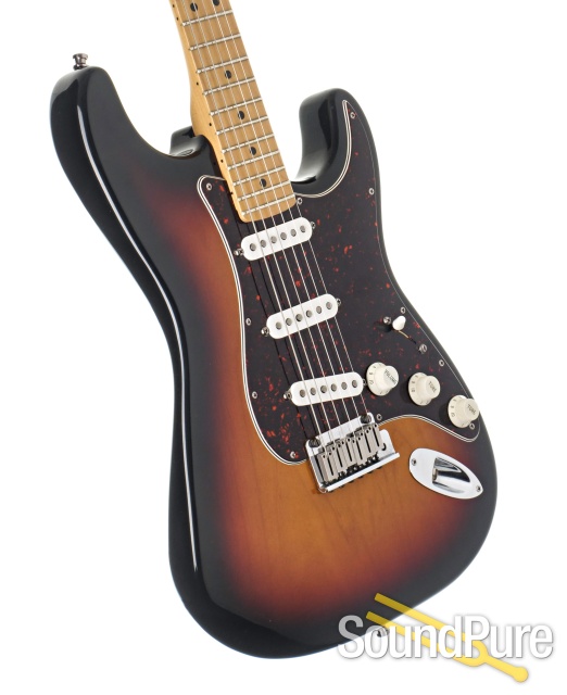 Fender American Std Stratocaster Guitar #N7327228 - Used — image 2