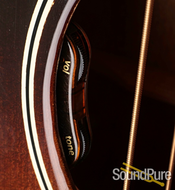 Gibson Music Villa Custom J-35 Guitar #22701020 - Used — image 7