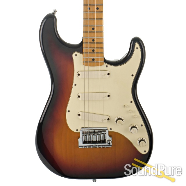 1983 Fender American Elite Strat Guitar #320091 - Used — image 1