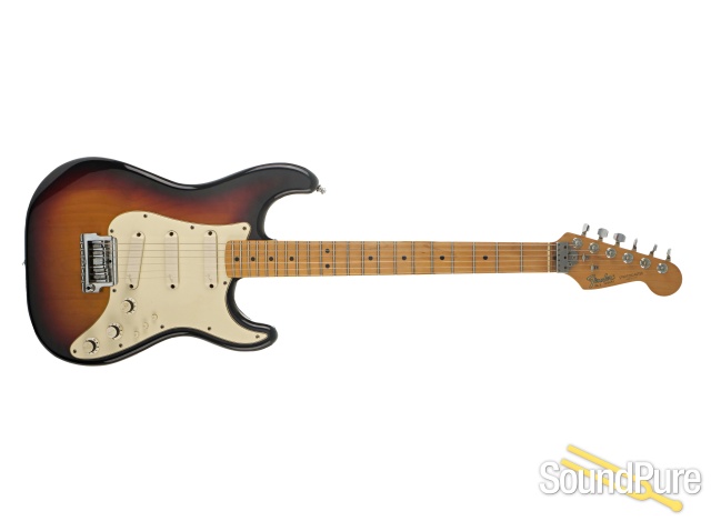 1983 Fender American Elite Strat Guitar #320091 - Used — image 8