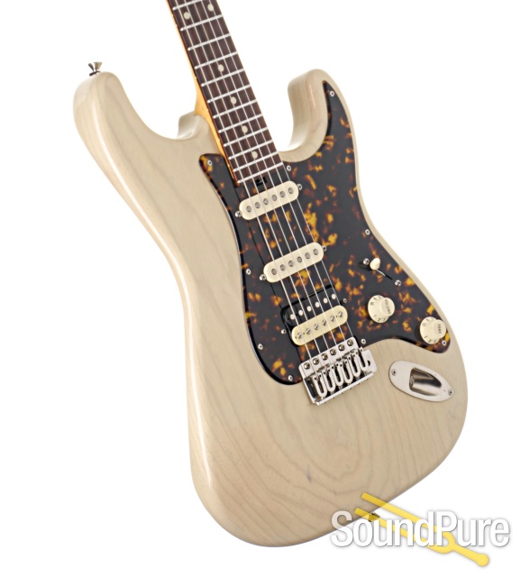 Tuttle 60s S Electric Guitar #113 Mary Kaye White - Used — image 2