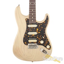 Tuttle 60s S Electric Guitar #113 Mary Kaye White - Used Tuttle 60s S Electric Guitar #113 Mary Kaye White - Used
