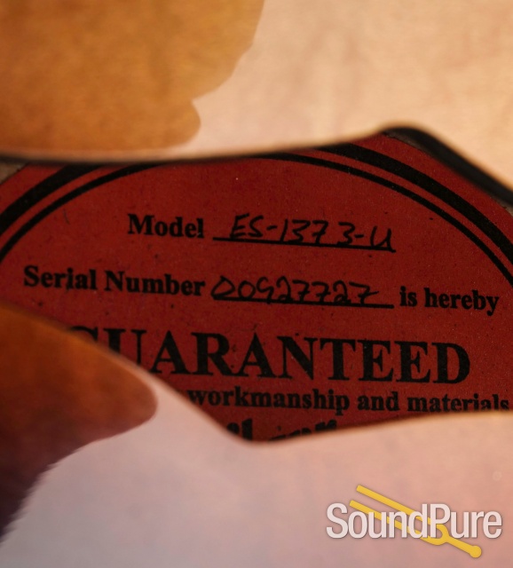 Gibson Custom Shop ES-137 Electric Guitar #00327727 - Used — image 7