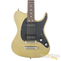 Valley Arts Larry Carlton Model Guitar #13/100 - Used