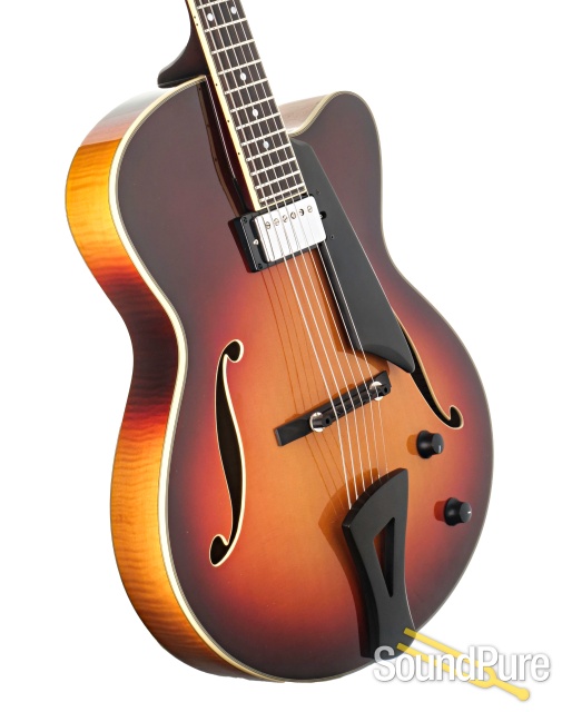 Comins GCS-16-1 Autumn Burst Archtop Guitar #118128 - Used — image 2