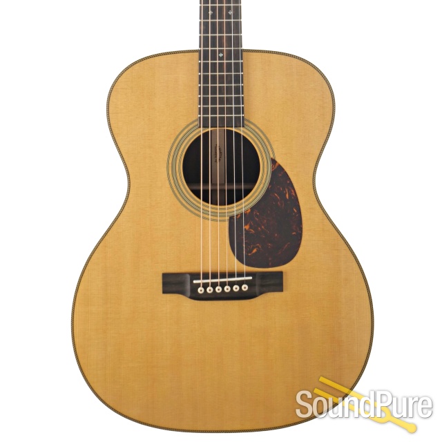 Martin OM-28 Acoustic Guitar #2622771 - Used — image 1