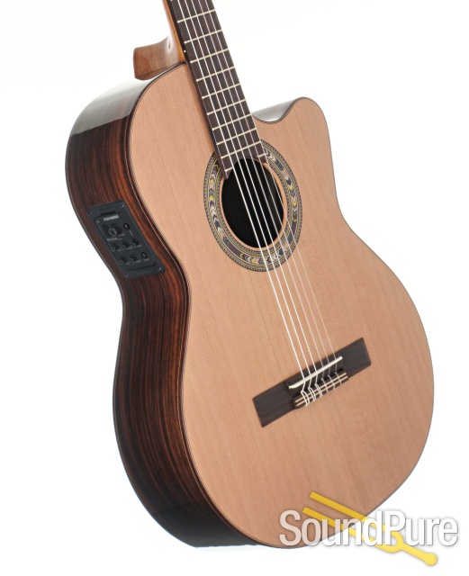 Kremona Verea VA Nylon Guitar #10-047-8-10 — image 9